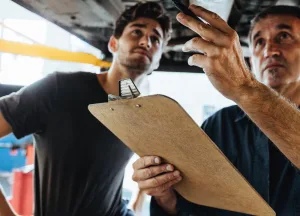 Les plaquettes de frein, un sujet qui peut sembler banal et insignifiant pour certains, mais qui est en r&eacute;alit&eacute; d'une importance capitale pour votre s&eacute;curit&eacute; sur la route. Il est facile de n&eacute;gliger le changement des plaquettes de frein, surtout [&hellip;]