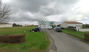 Centre contrôle technique DEKRA à Fontenay-le-Comte