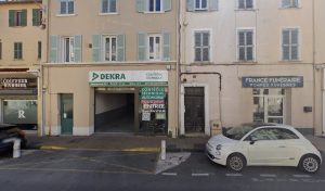 Centre contrôle technique DEKRA à Hyères