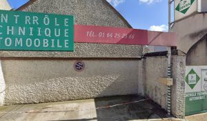 Centre contrôle technique DEKRA à Fontenay-Trésigny