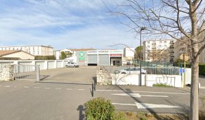 Centre contrôle technique DEKRA à Orange