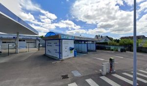 Centre contrôle technique DEKRA à Couzeix