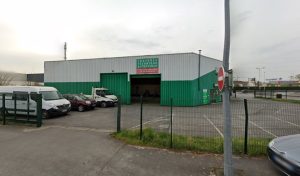 Centre contrôle technique DEKRA à Tinqueux