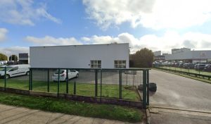 Centre contrôle technique DEKRA à Bernay