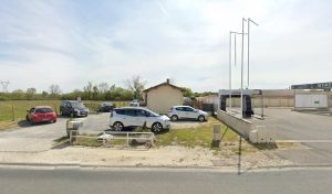 Centre contrôle technique DEKRA à Saint-Laurent-Médoc