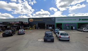 Centre contrôle technique DEKRA à Montigny-le-Bretonneux