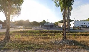 Centre contrôle technique DEKRA à La Chapelle-de-Guinchay