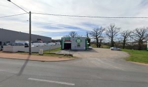 Centre contrôle technique DEKRA à Puy-Guillaume