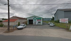 Centre contrôle technique DEKRA à La Ferté-Saint-Aubin