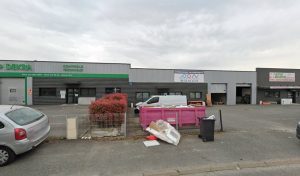 Centre contrôle technique DEKRA à Yvrac