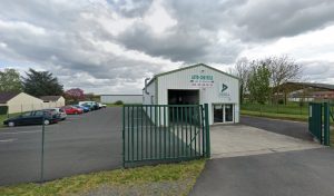 Centre contrôle technique DEKRA à Saint-Martin-la-Pallu