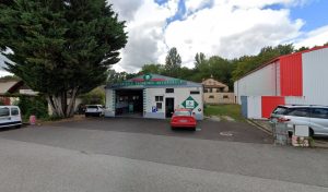 Centre contrôle technique DEKRA à Saint-Genis-Pouilly