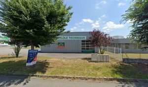 Centre contrôle technique DEKRA à Estancarbon